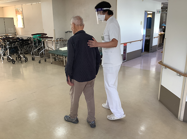 屋内歩行訓練